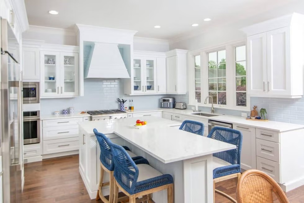 t-shaped kitchen island, unique kitchen island, eat in kitchen 